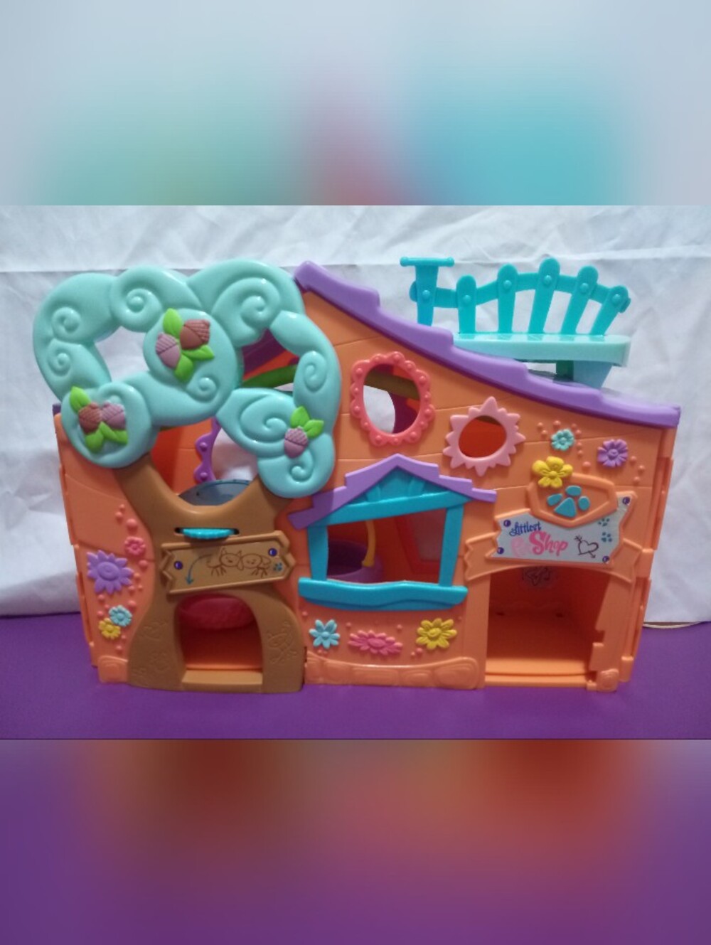 Littlest Pet Shop LPS Pets Only! Clubhouse 2007 Orange Variant Playset